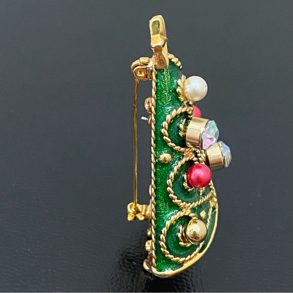 Vintage Unsigned Enamel Christmas Tree w/ 4pairs Of Earrings Holder Brooch Set - Picture 4 of 13